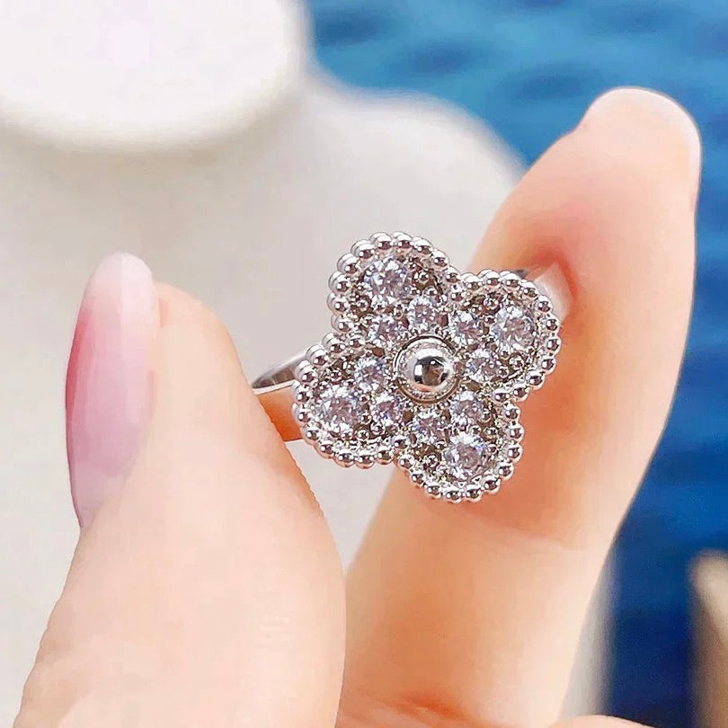 ¡®Glow Jewelry¡¯CLOVER DIAMOND RING