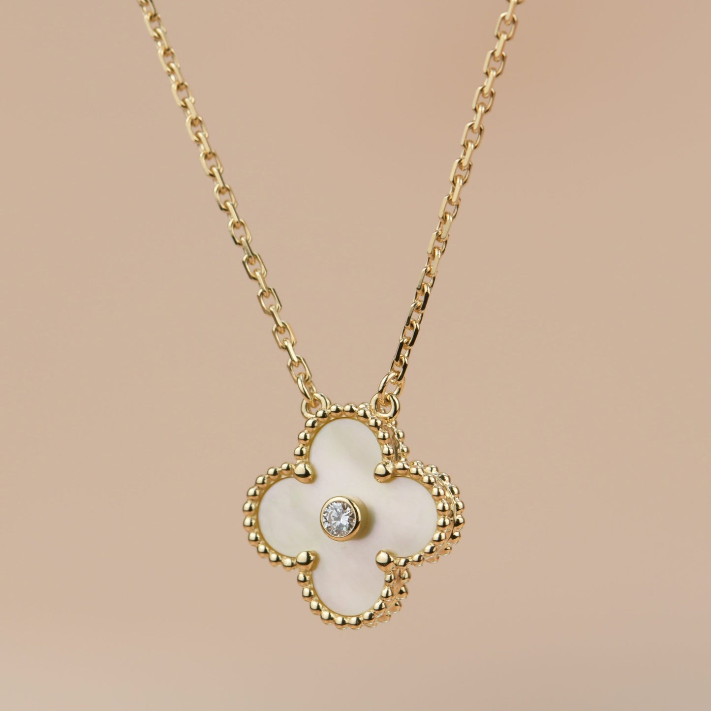 ¡®Glow Jewelry¡¯CLOVER 15MM DIAMOND GOLD MOTHER OF PEARL NECKLACE