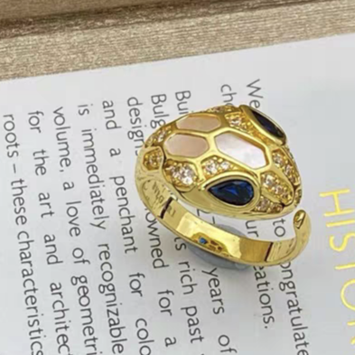 [Glow Jewelry]BRAND NEW ASSORTED SNAKE HEAD MOTHER OF PEARL RINGS