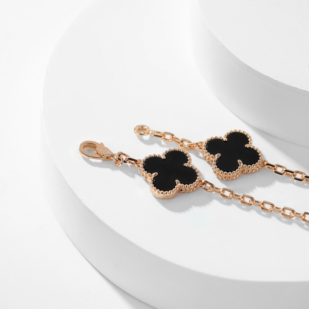 ¡®Glow Jewelry¡¯CLOVER 10 MOTIFS ONYX NECKLACE