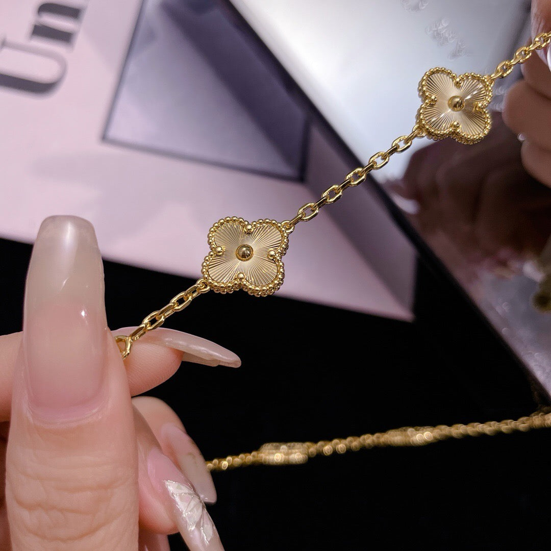 ¡®Glow Jewelry¡¯CLOVER 10 MOTIFS LASER NECKLACE