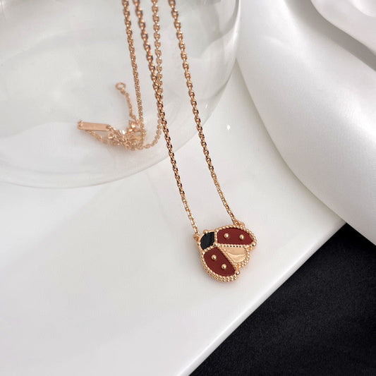 [Glow Jewelry]LUCKY  CARNELIANS LADYBUG NECKLACE