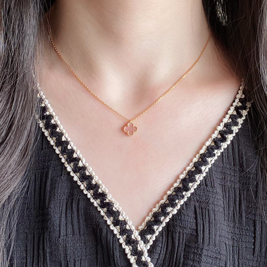 [Glow Jewelry]CLOVER 15MM PINK MOTHER-OF-PEARL SINGLE FLOWER NECKLACE