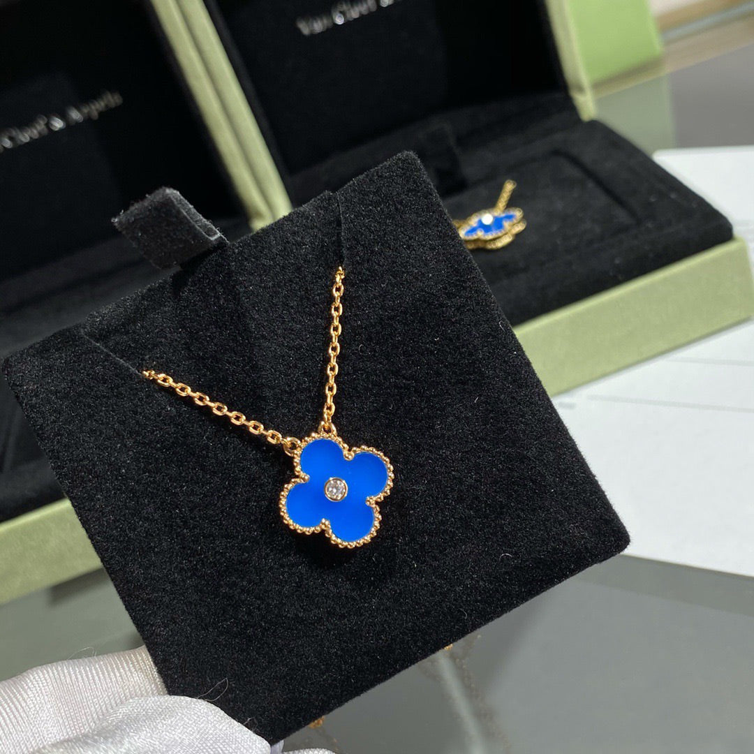 ¡®Glow Jewelry¡¯CLOVER 15MM DIAMOND AND BLUE AGATE NECKLACE