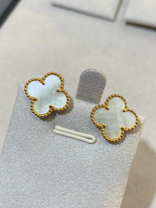 [Glow Jewelry] CLOVER LARGE (20mm) 1 MOTIFS WHITE MOP STUD EARRINGS