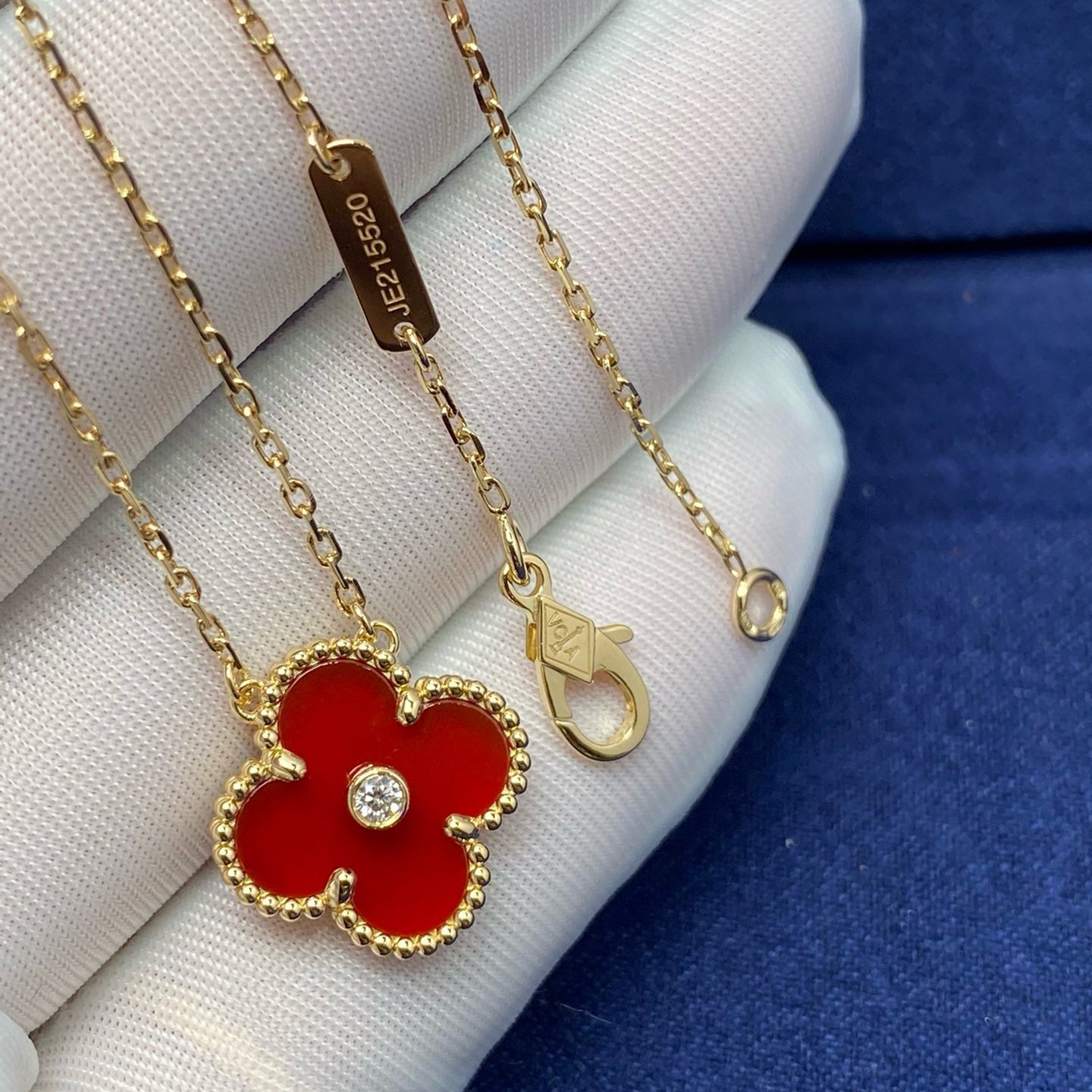 [Glow Jewelry]CLOVER 15MM DIAMOND CARNELIAN NECKLACE