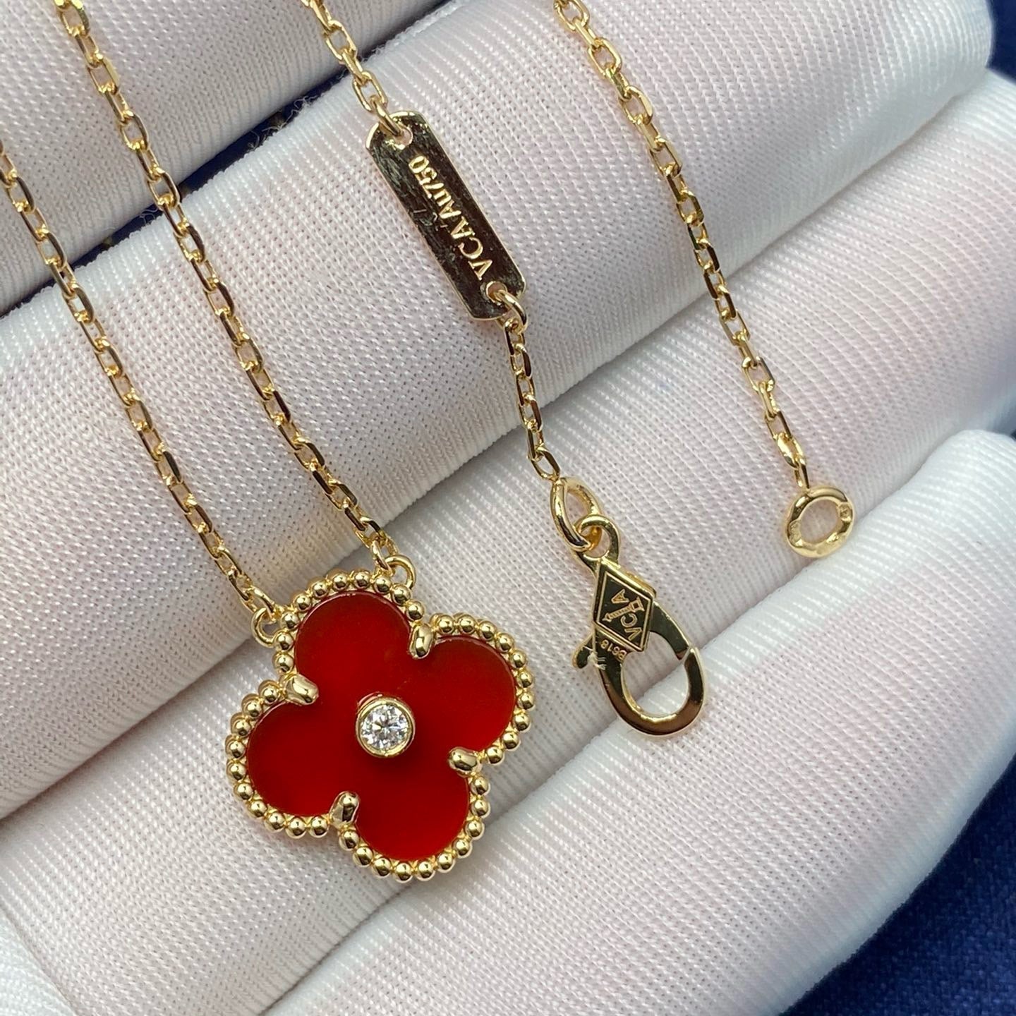[Glow Jewelry]CLOVER 15MM DIAMOND CARNELIAN NECKLACE