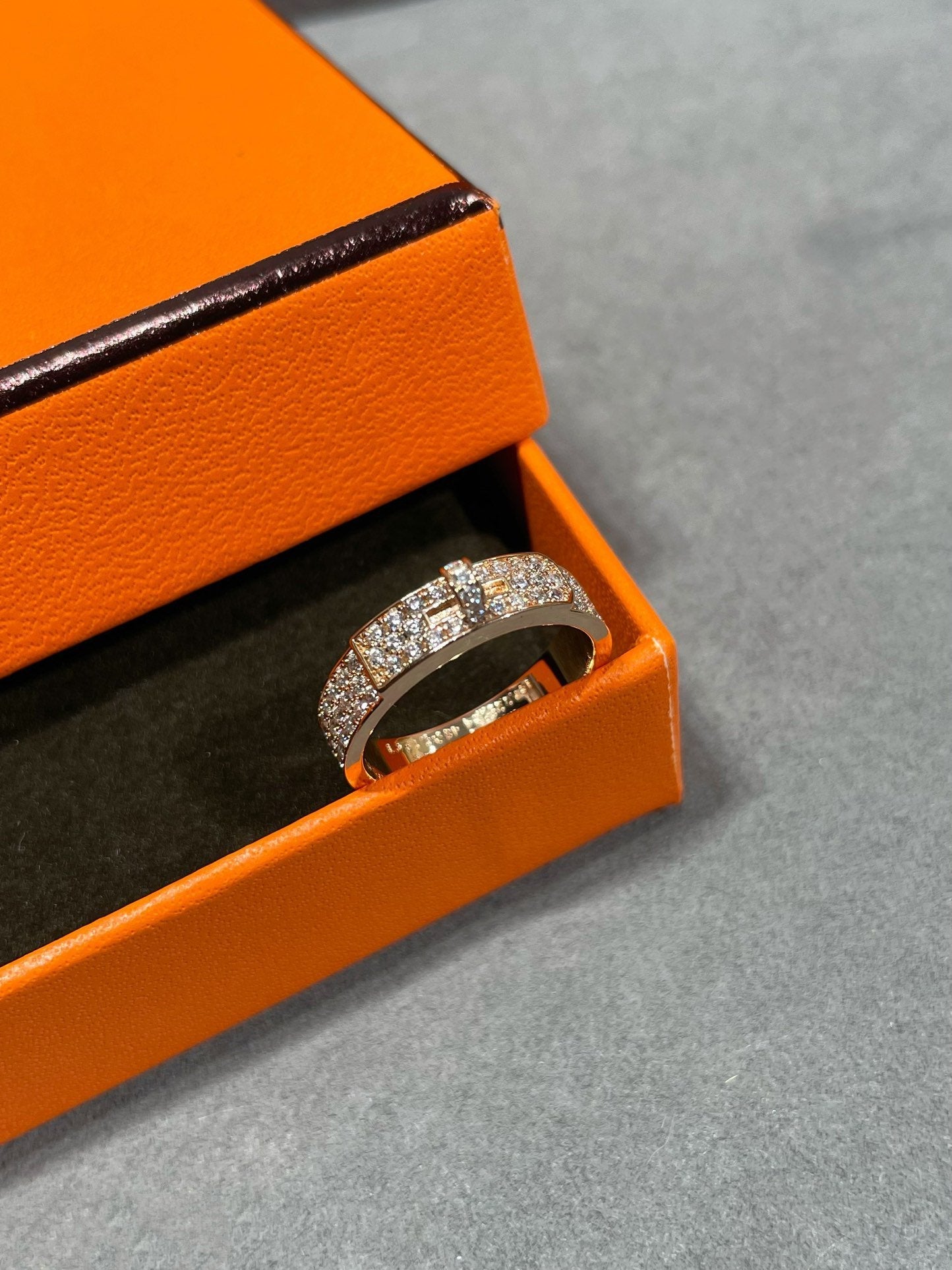 ¡®Glow Jewelry¡¯KELLY PINK GOLD DIAMOND RING