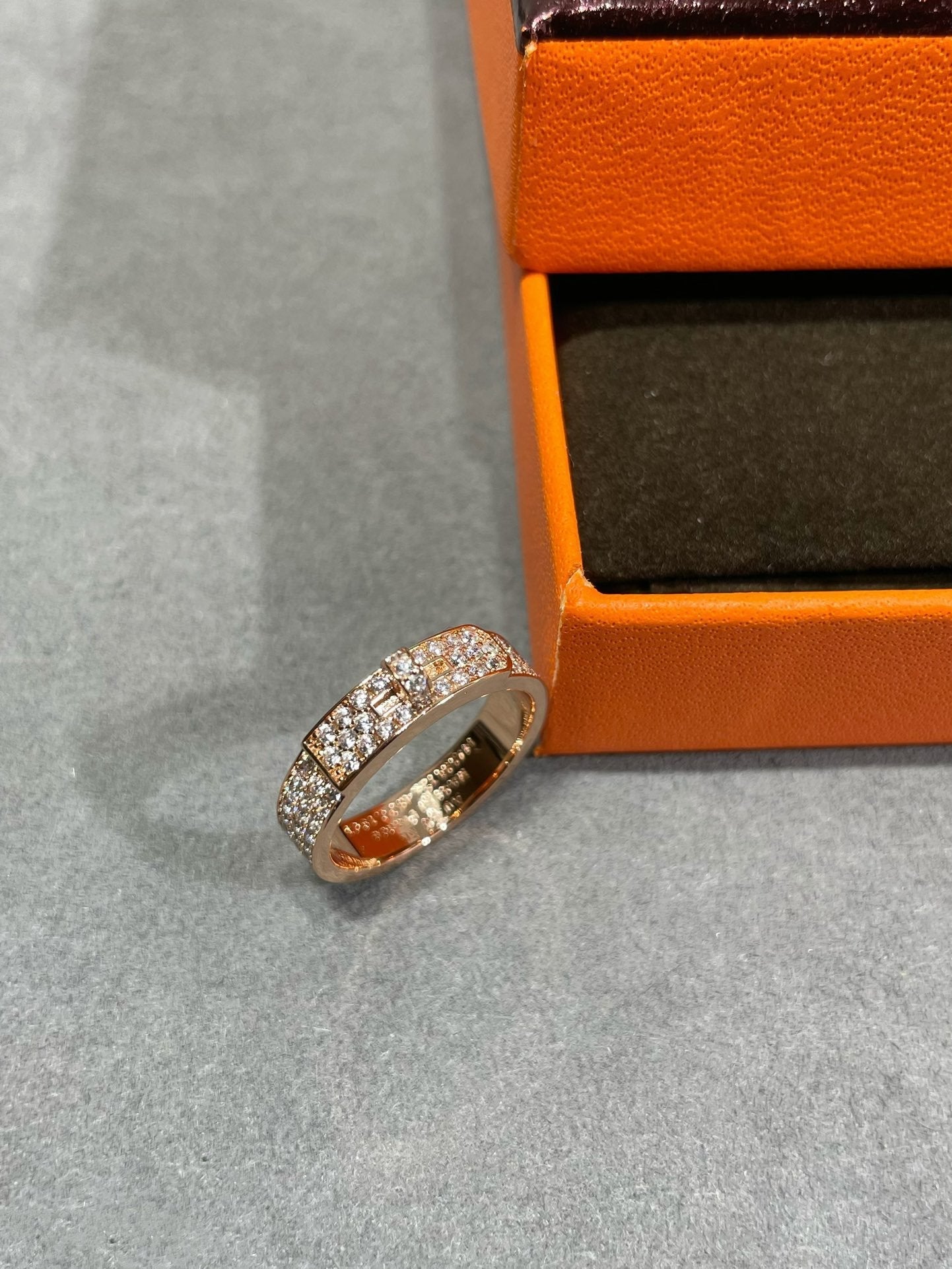¡®Glow Jewelry¡¯KELLY PINK GOLD DIAMOND RING