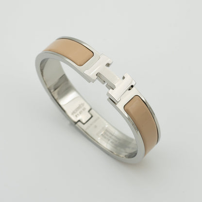 ¡®Glow Jewelry¡¯H GREY BRACELET