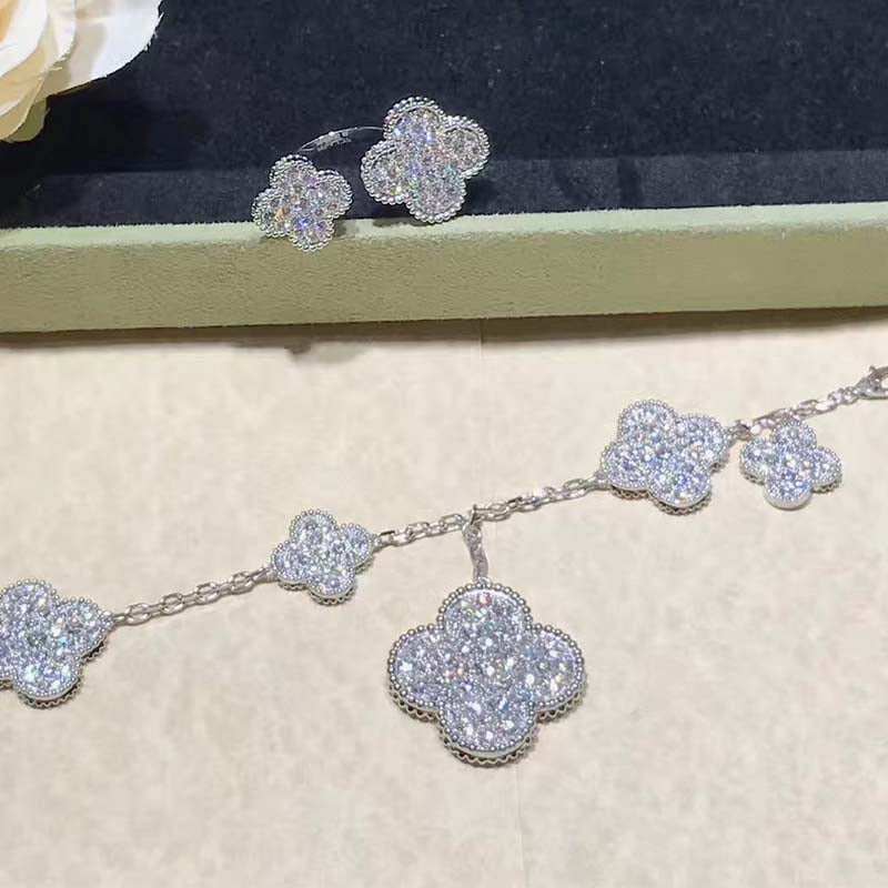 [Glow Jewelry]CLOVER 6 MOTIFS SILVER DIAMOND BRACELET