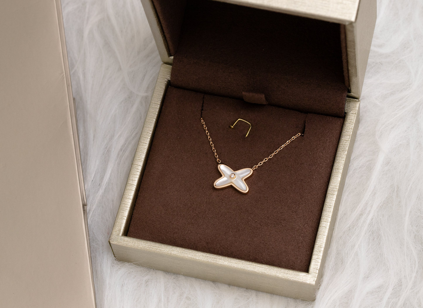 ¡®Glow Jewelry¡¯JEUX DE NECKLACE 1 DIAMOND