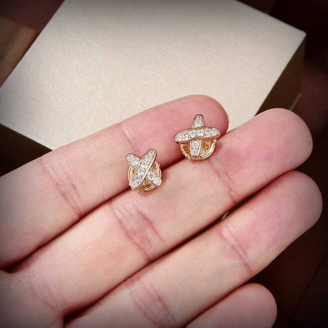 ¡®Glow Jewelry¡¯JEUX DE GOLD DIAMOND EARRINGS