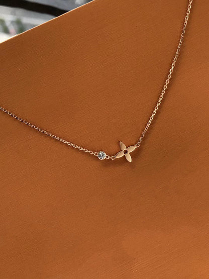 ¡®Glow Jewelry¡¯BLOSSOM PENDANT PINK GOLD AND DIAMOND