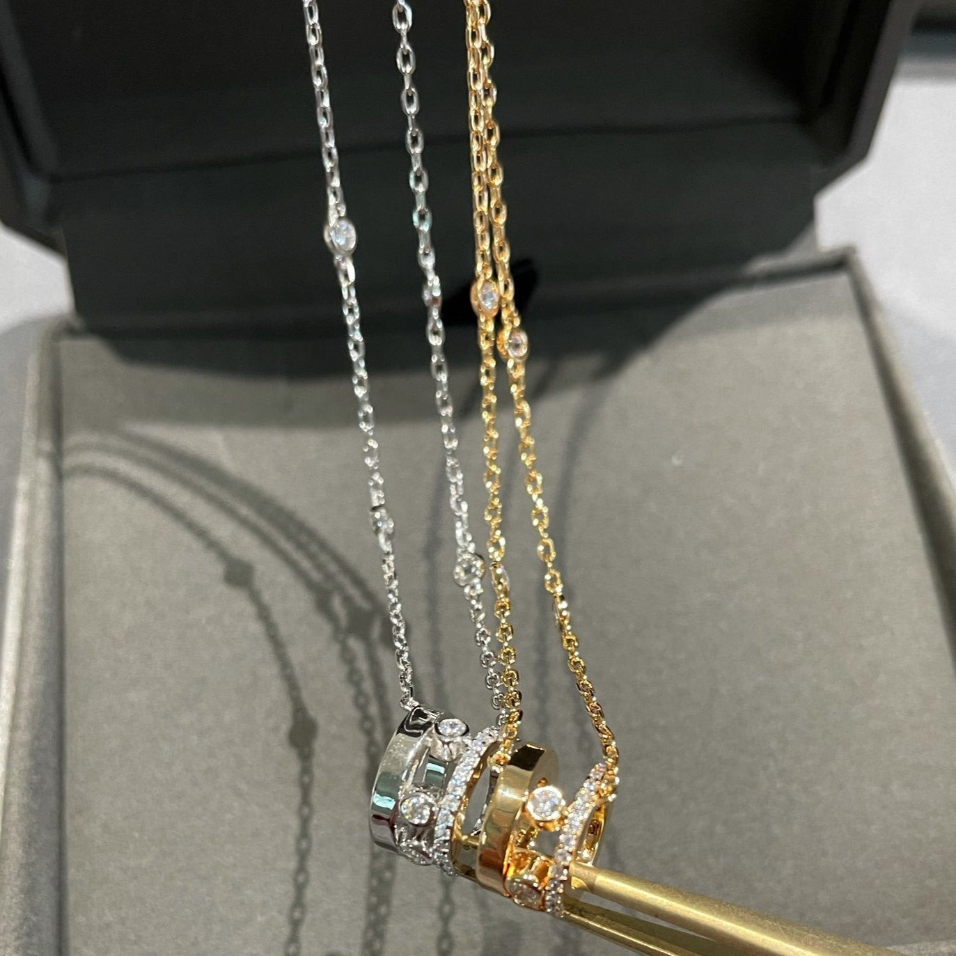 [Glow Jewelry]CHAIN MOVE ROMANE PEDAND NECKLACE