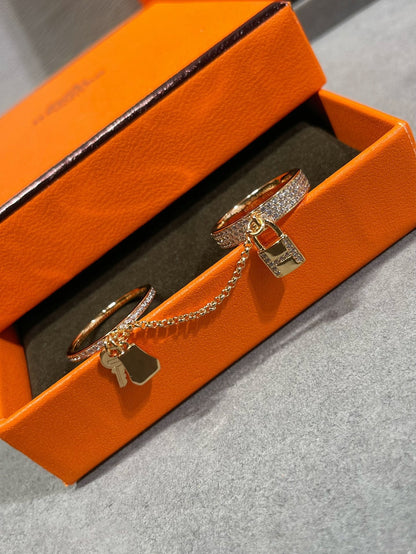 ¡®Glow Jewelry¡¯HM KELLY CLOCHETTE DOUBLE RING IN  WITH DIAMONDS