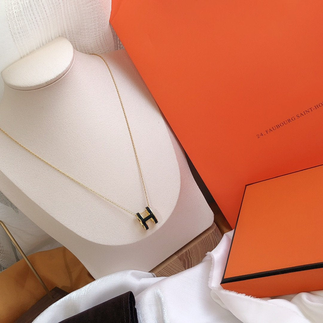 [Glow Jewelry]HM CLIC BLACK ENAMEL GOLD NECKLACE