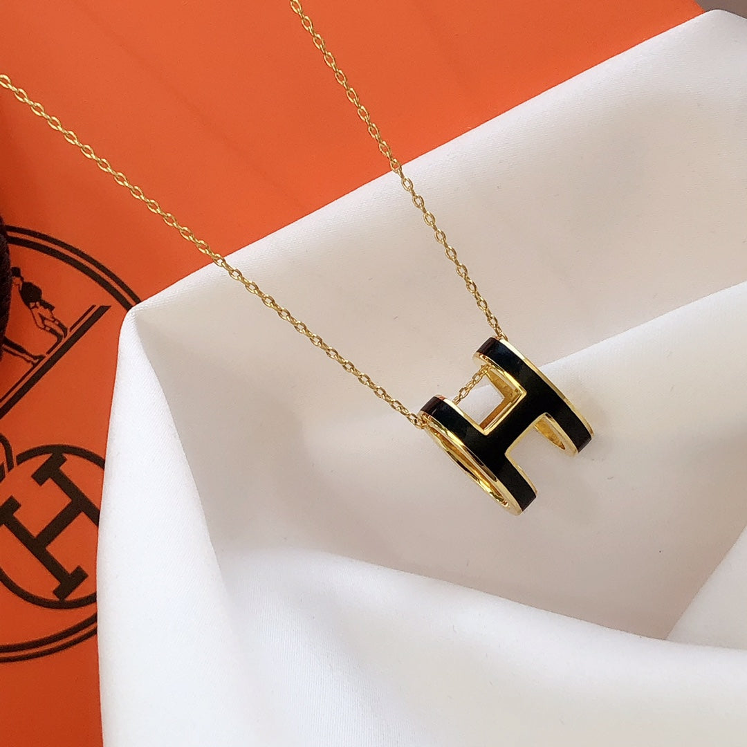 [Glow Jewelry]HM CLIC BLACK ENAMEL GOLD NECKLACE