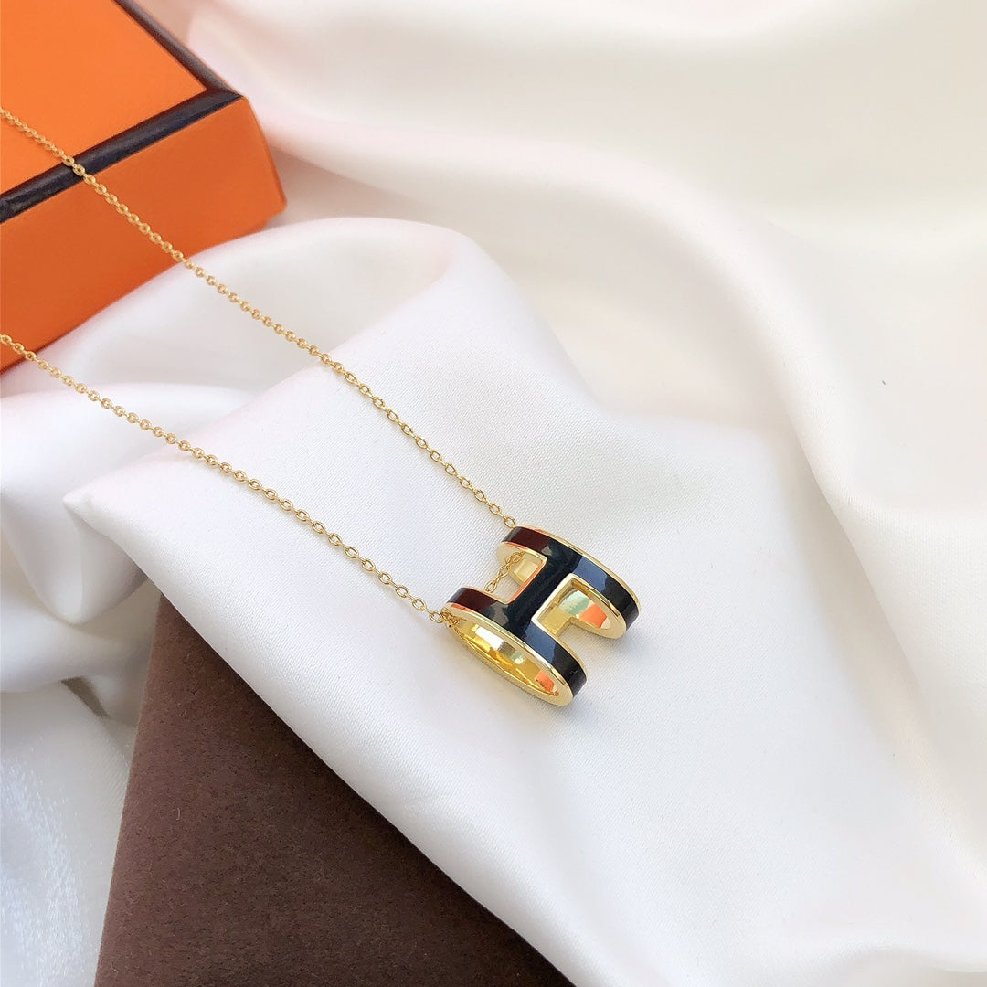 [Glow Jewelry]HM CLIC BLACK ENAMEL GOLD NECKLACE