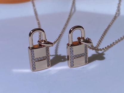 [Glow Jewelry]HM ADVANCED NICHE LOCK HEAD NECKLACE DIAMONDS
