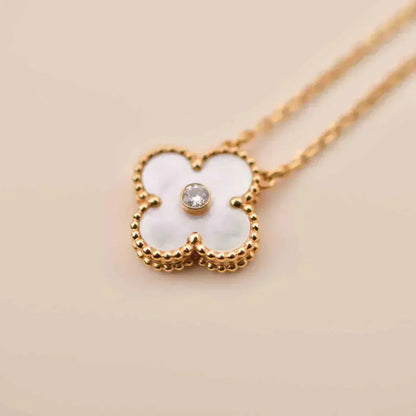 [Glow Jewelry]CLOVER 15MM DIAMOND WHITE FRITILLARIA NECKLACE