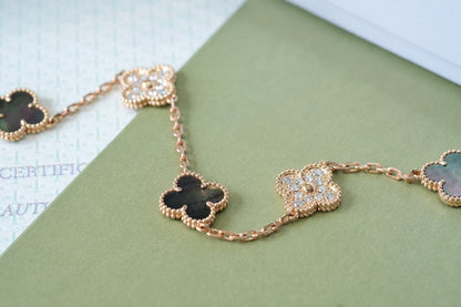 [Glow Jewelry]New CLOVER 5 MOTIF GRAY MOP BRACELET COLLECTION