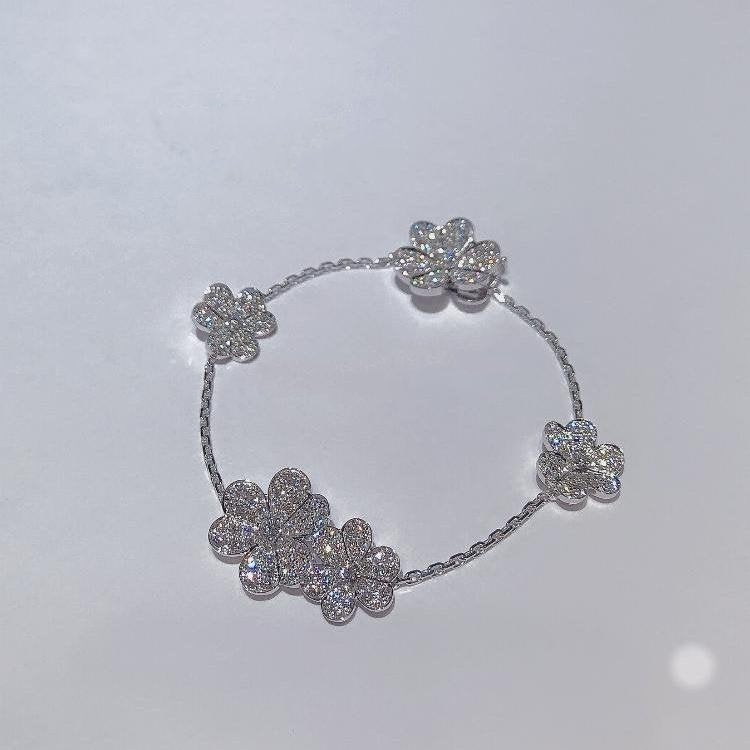 ¡®Glow Jewelry¡¯FRIVOLE SILVER 5 FLOWERS BRACELET