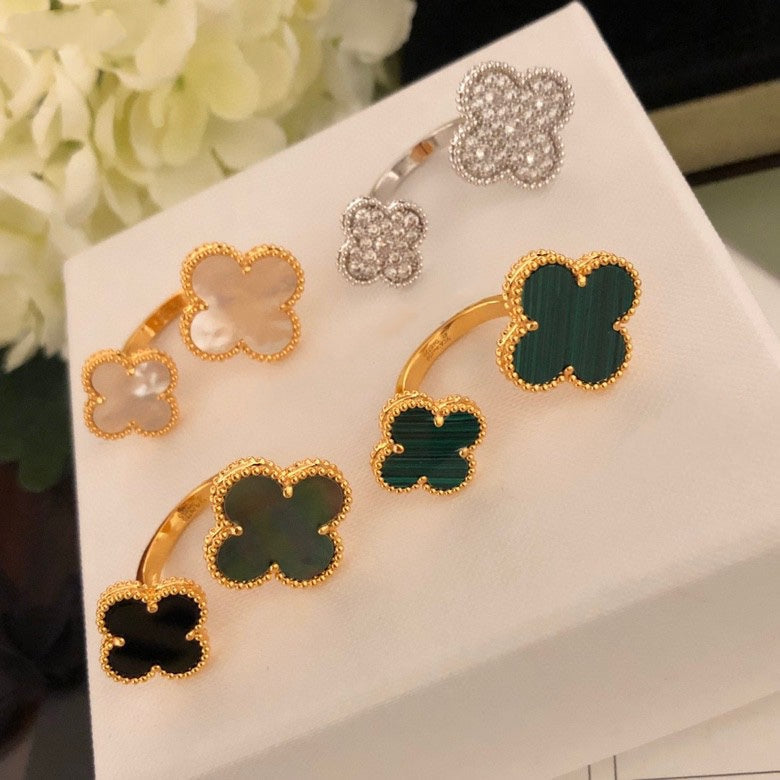 [Glow Jewelry]CLOVER BETWEEN THE FINGER RING